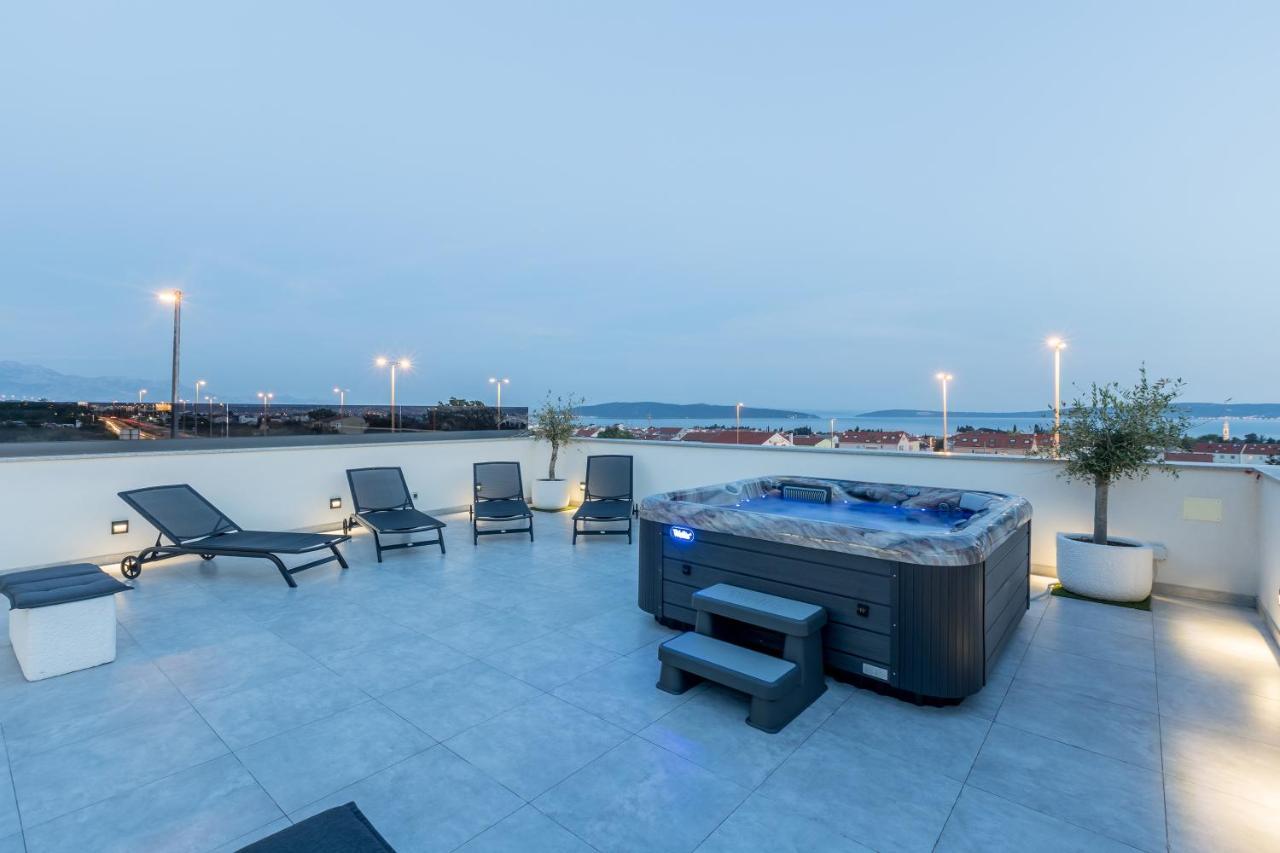 Luxury Apartments Katarina Kaštela Buitenkant foto