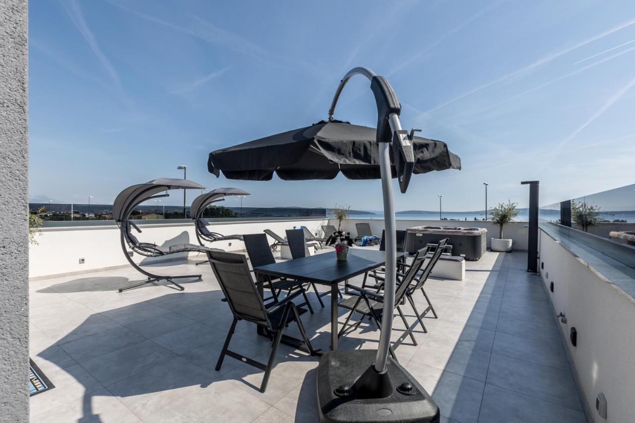 Luxury Apartments Katarina Kaštela Buitenkant foto
