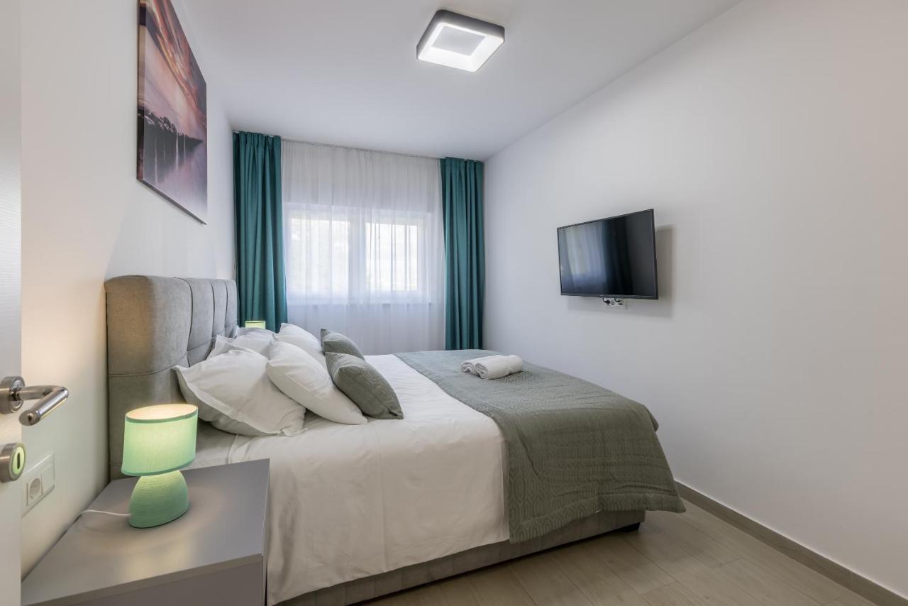 Luxury Apartments Katarina Kaštela Buitenkant foto